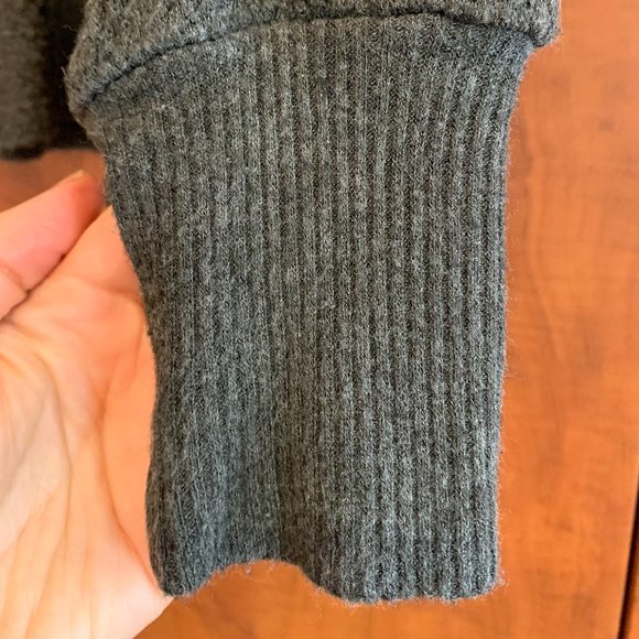 Velvet by Graham & Spencer grey waffle long sleeve shirt - Picture 6 of 9